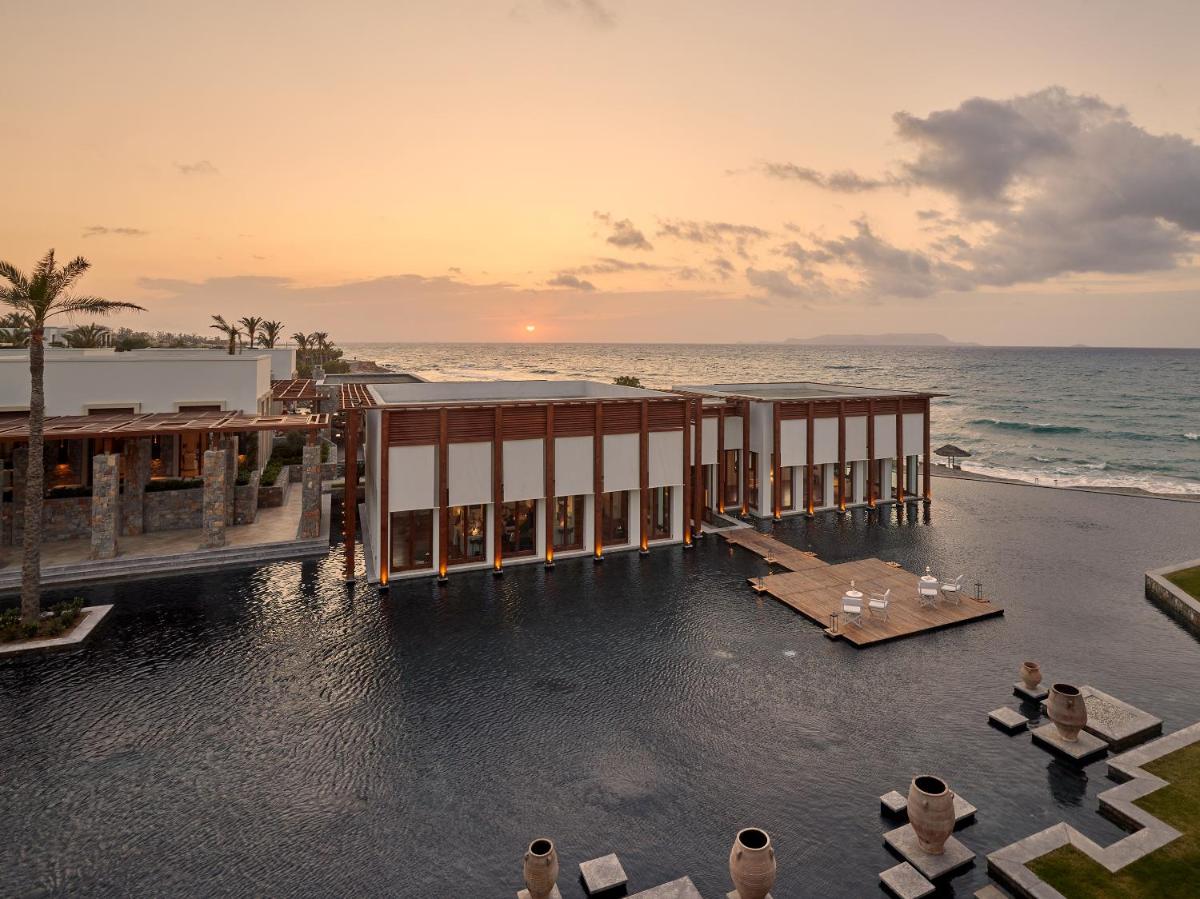 Amirandes, A Resort to Live