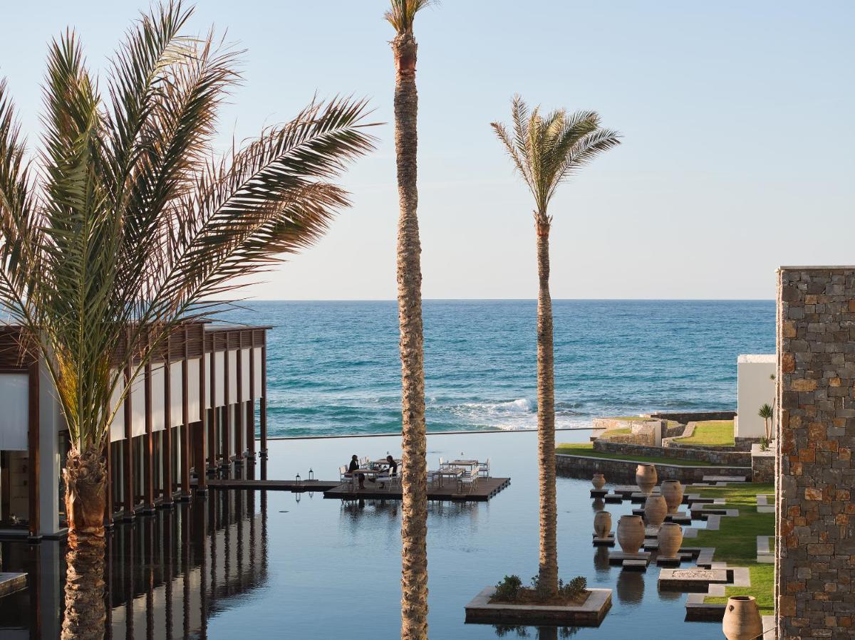 Amirandes, A Resort to Live