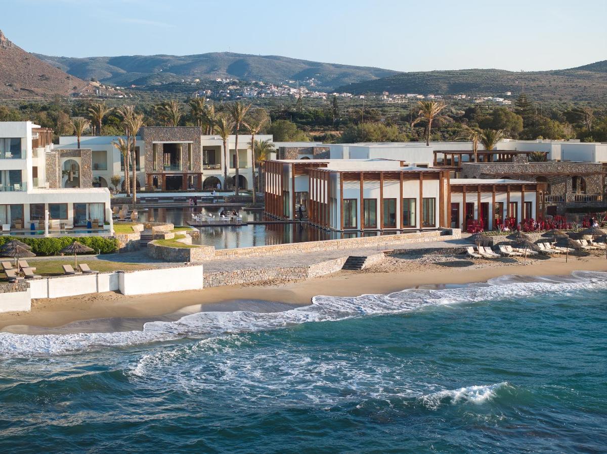Amirandes, A Resort to Live