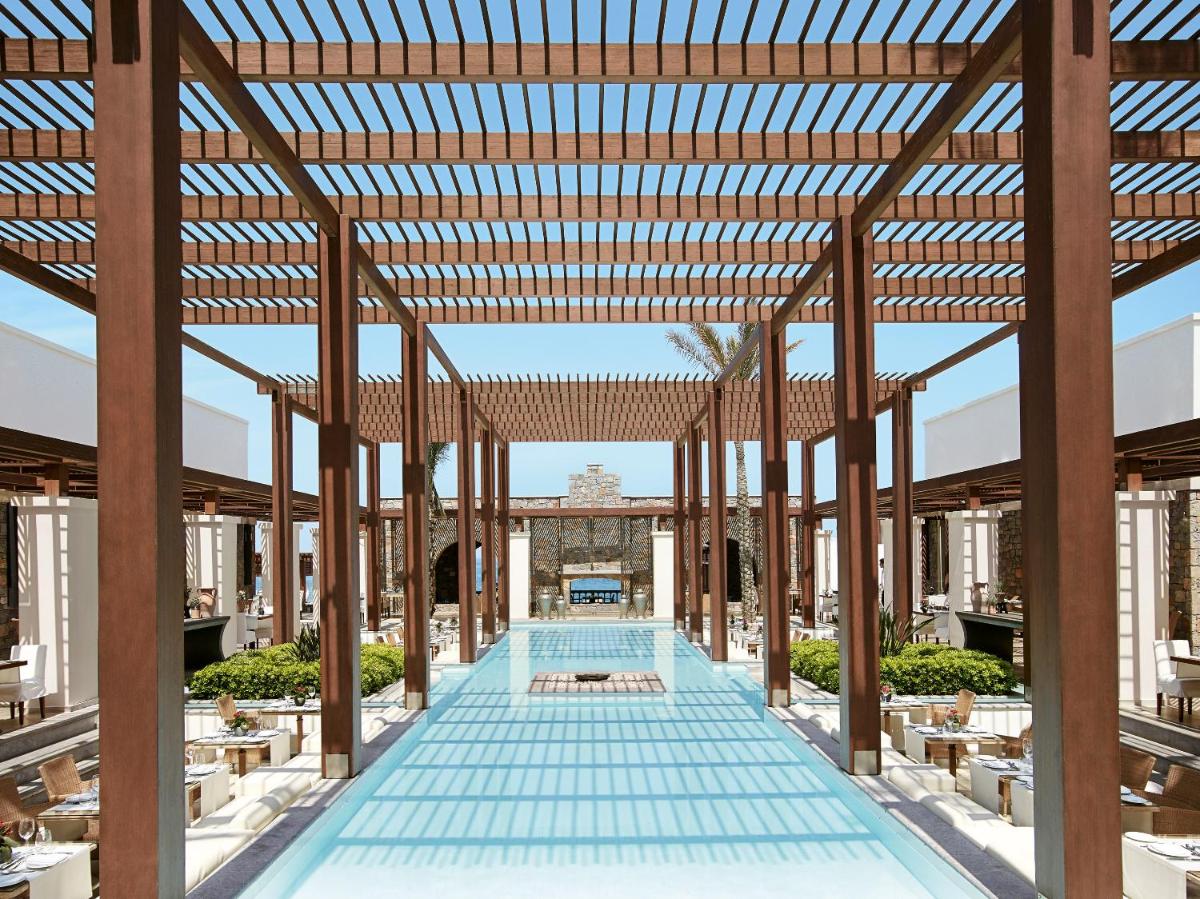 Amirandes, A Resort to Live