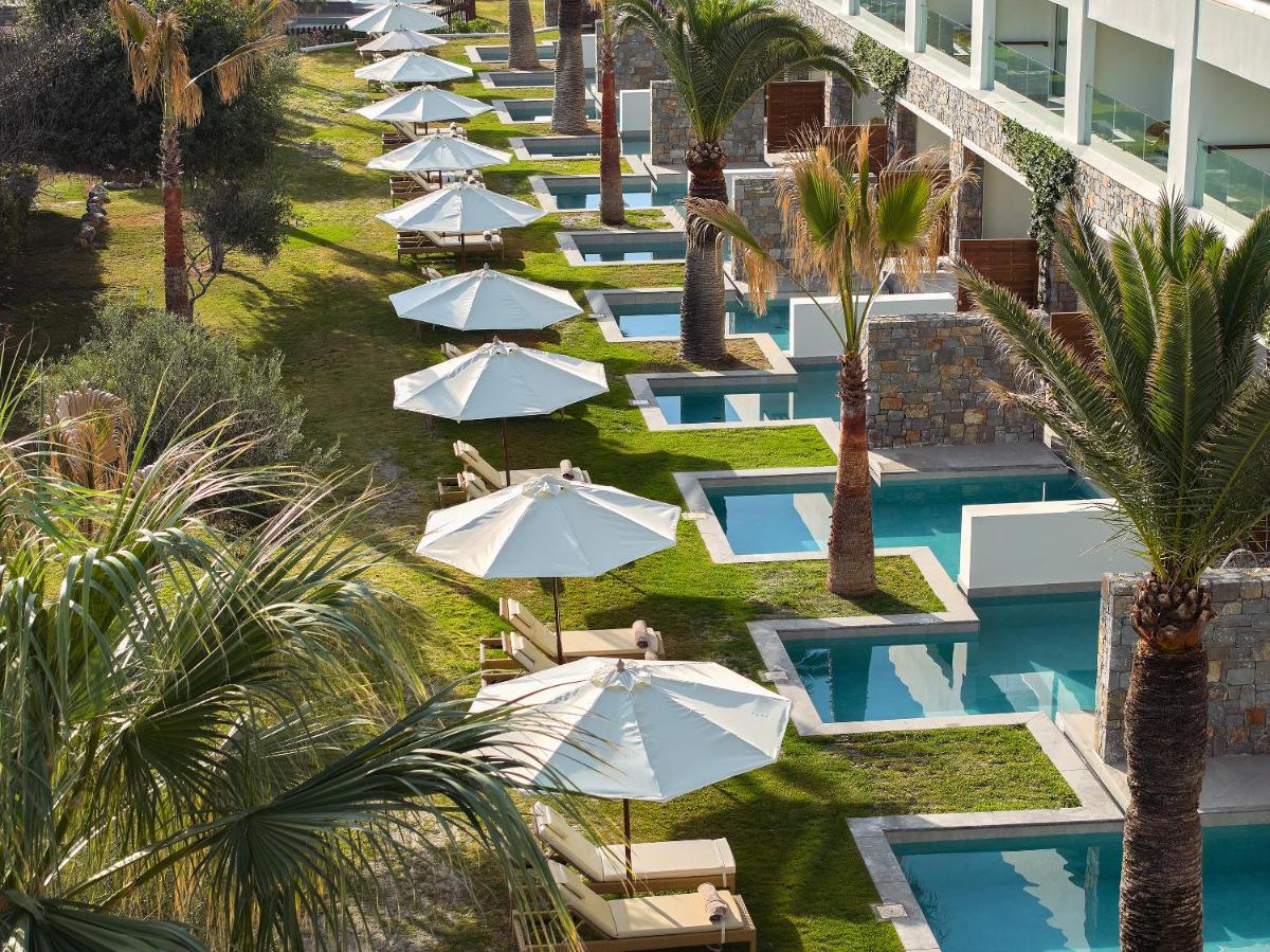 Amirandes, A Resort to Live