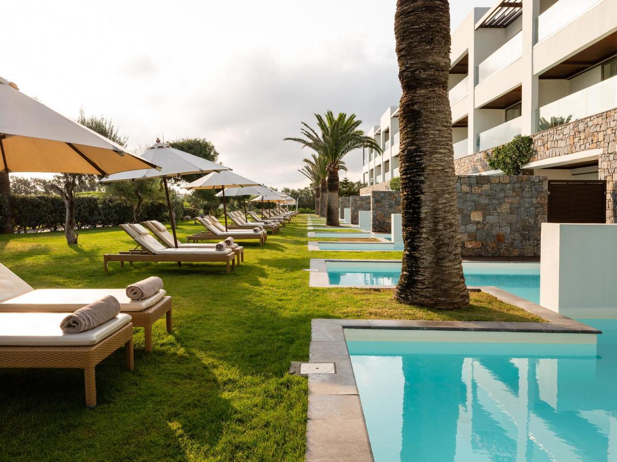 Amirandes, A Resort to Live