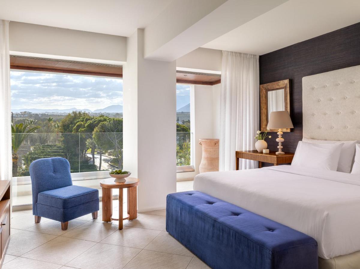 Amirandes, A Resort to Live