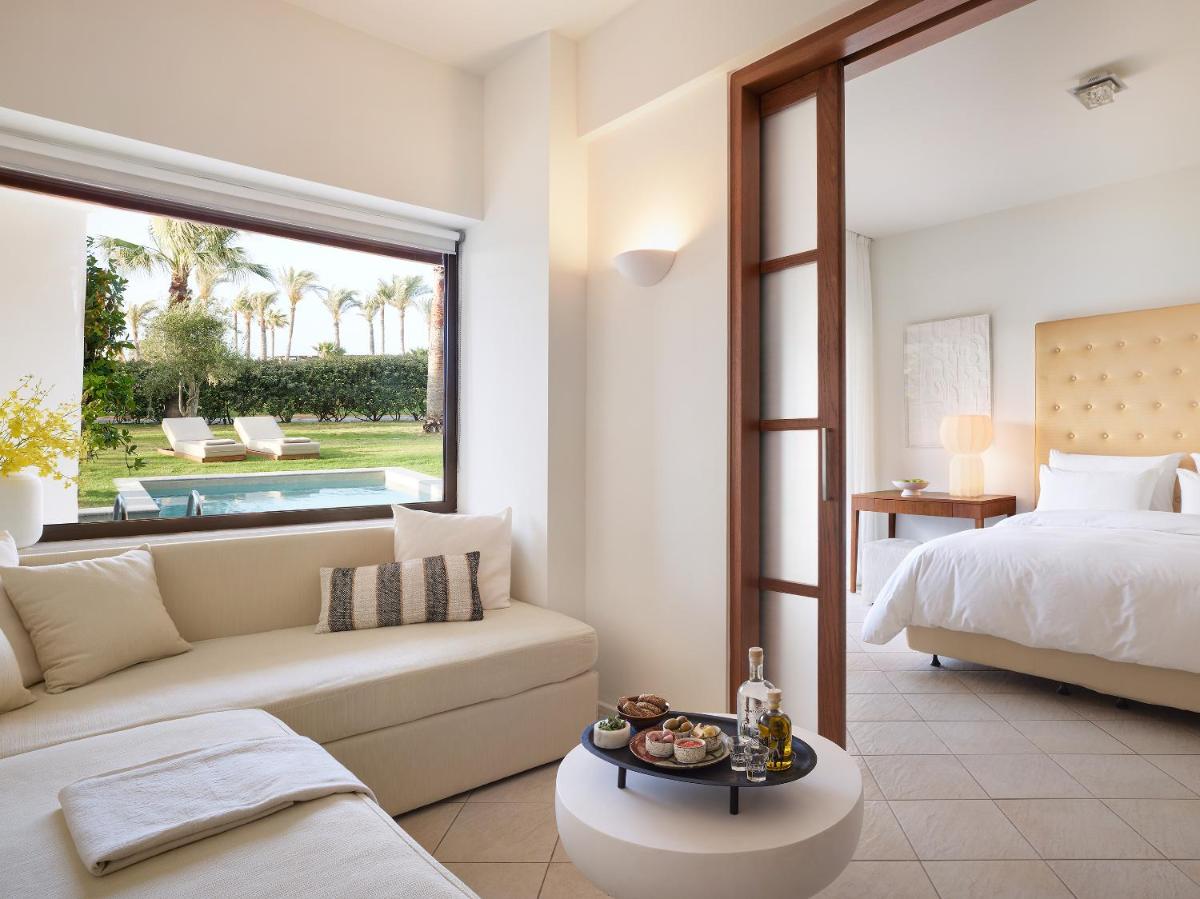 Amirandes, A Resort to Live