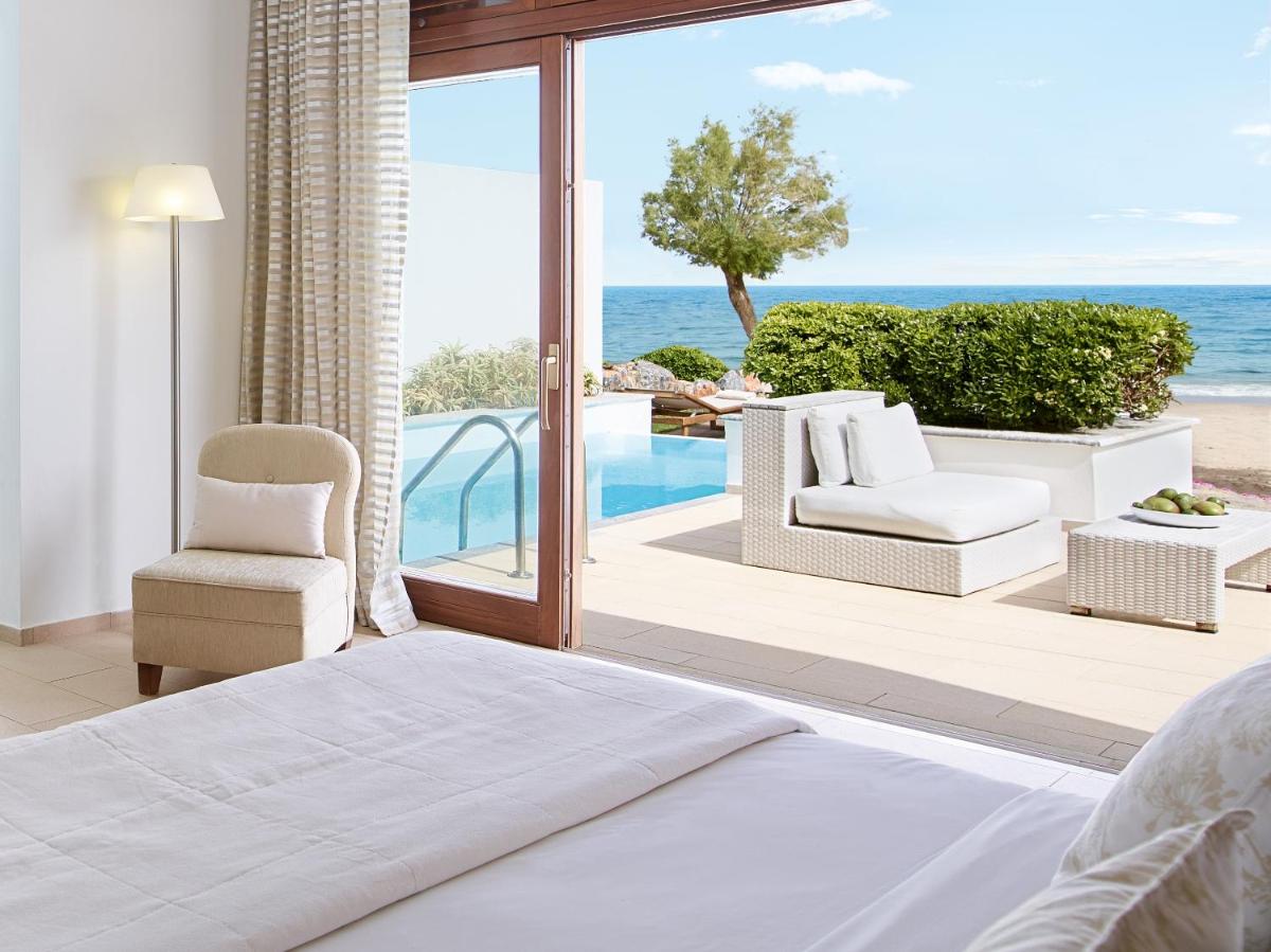 Amirandes, A Resort to Live