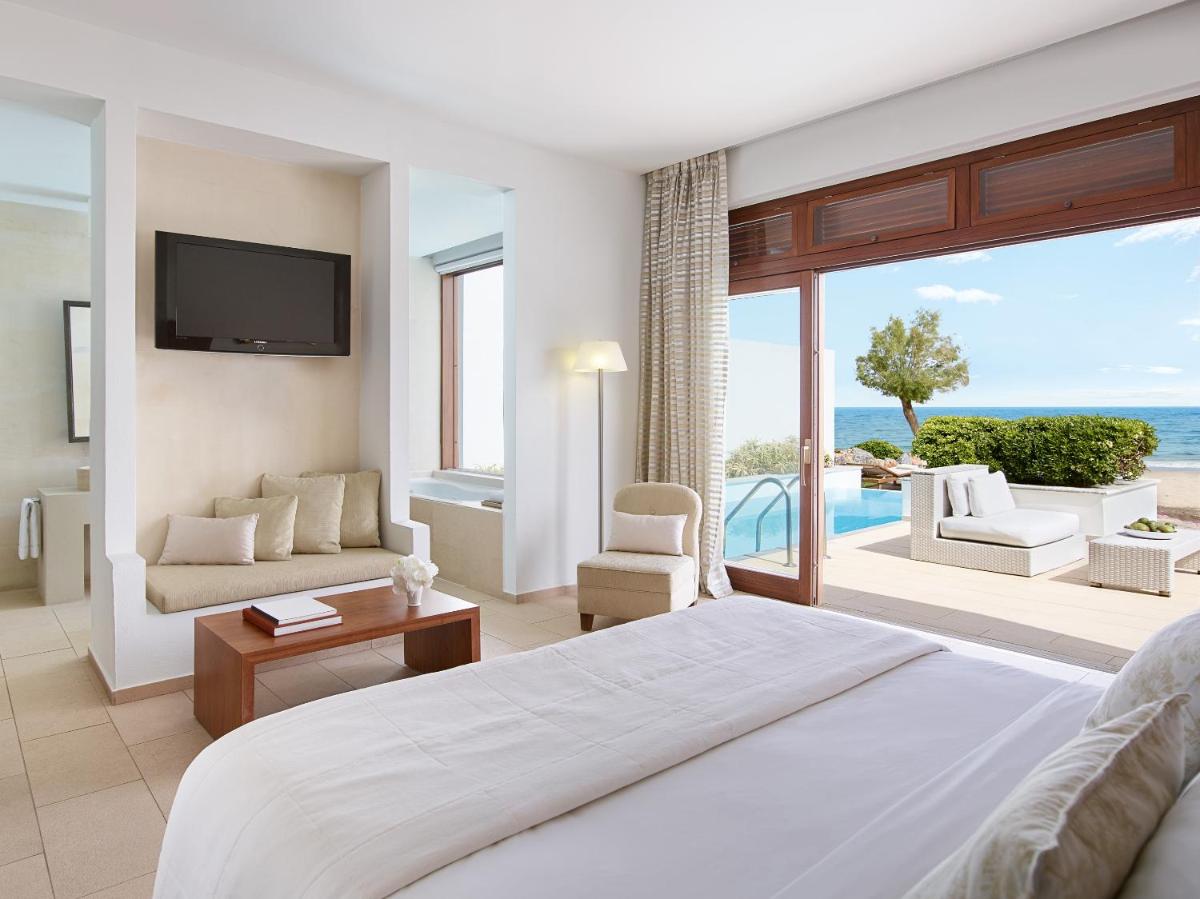 Amirandes, A Resort to Live