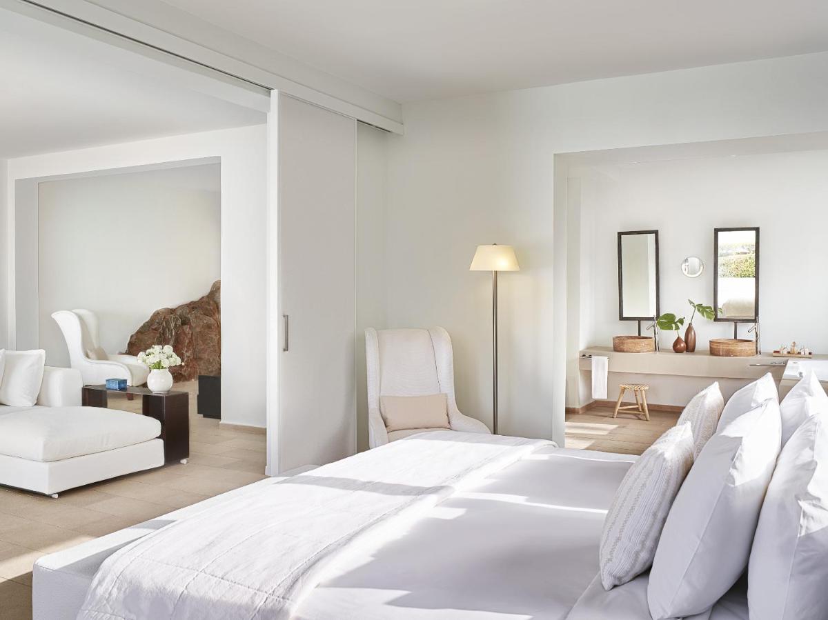Amirandes, A Resort to Live