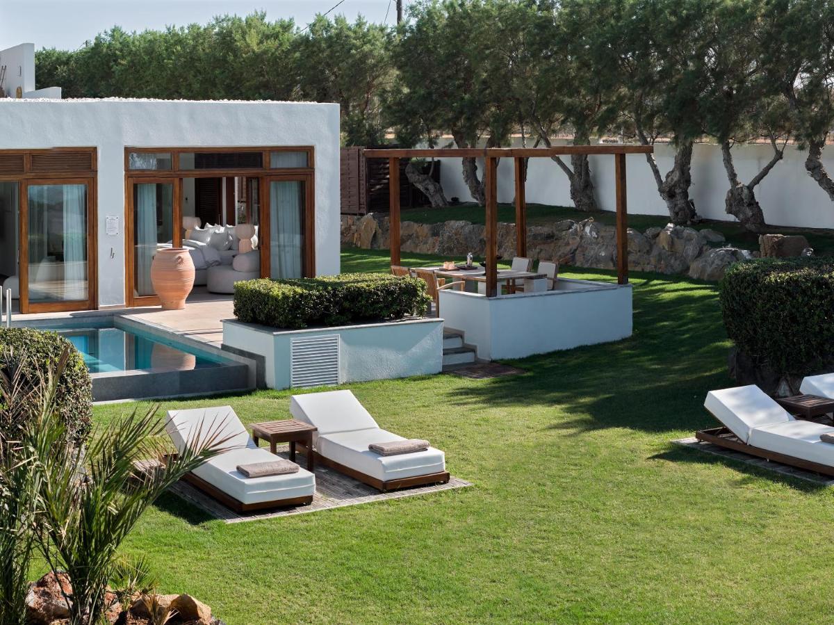 Amirandes, A Resort to Live