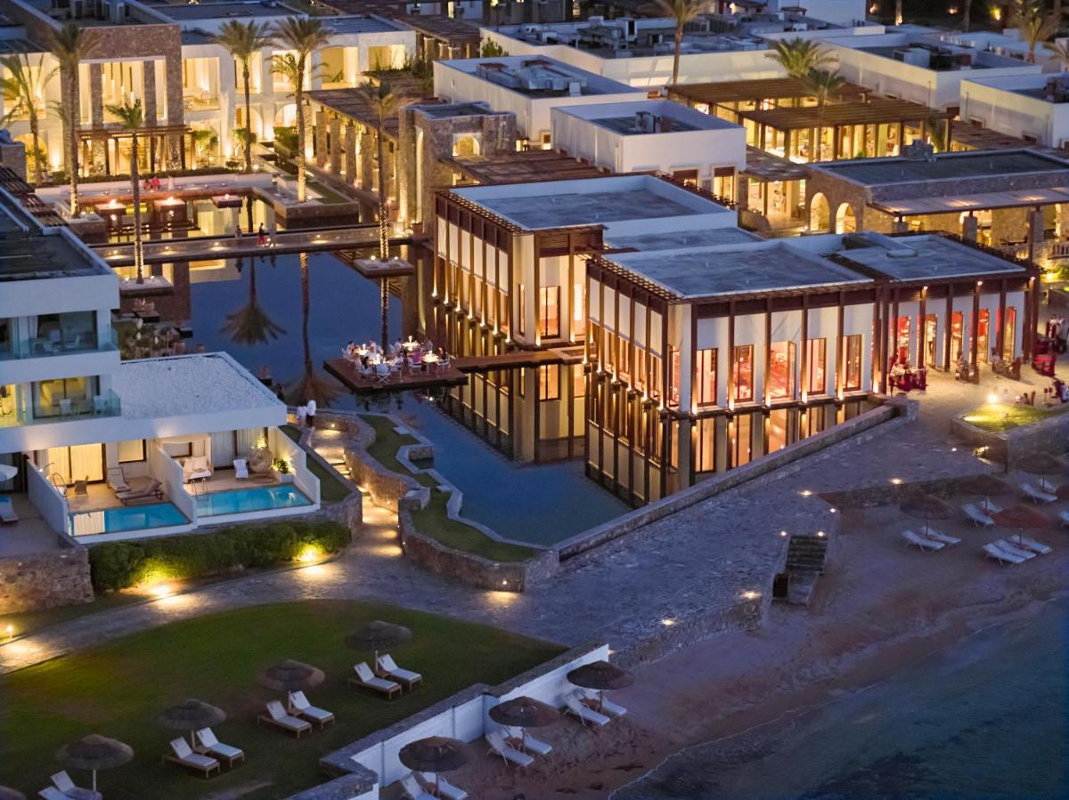 Amirandes, A Resort to Live