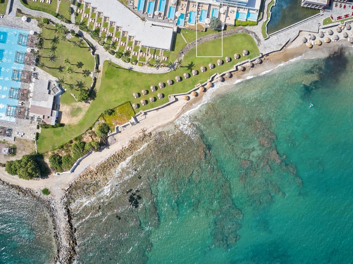 Amirandes, A Resort to Live