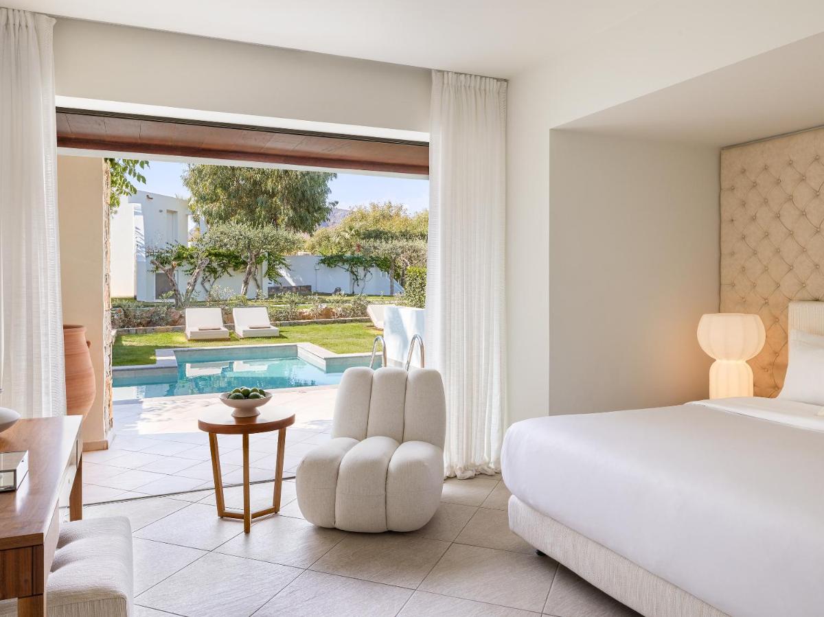 Amirandes, A Resort to Live
