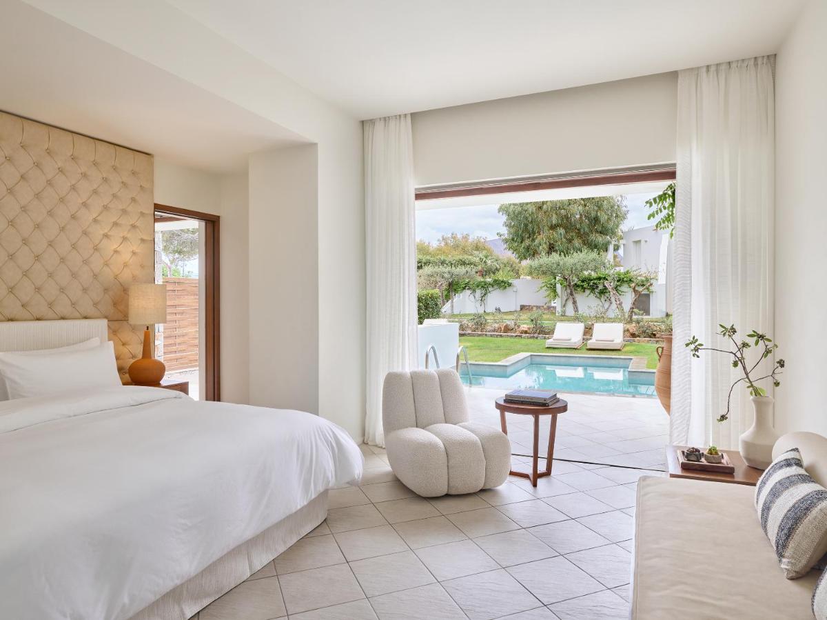 Amirandes, A Resort to Live