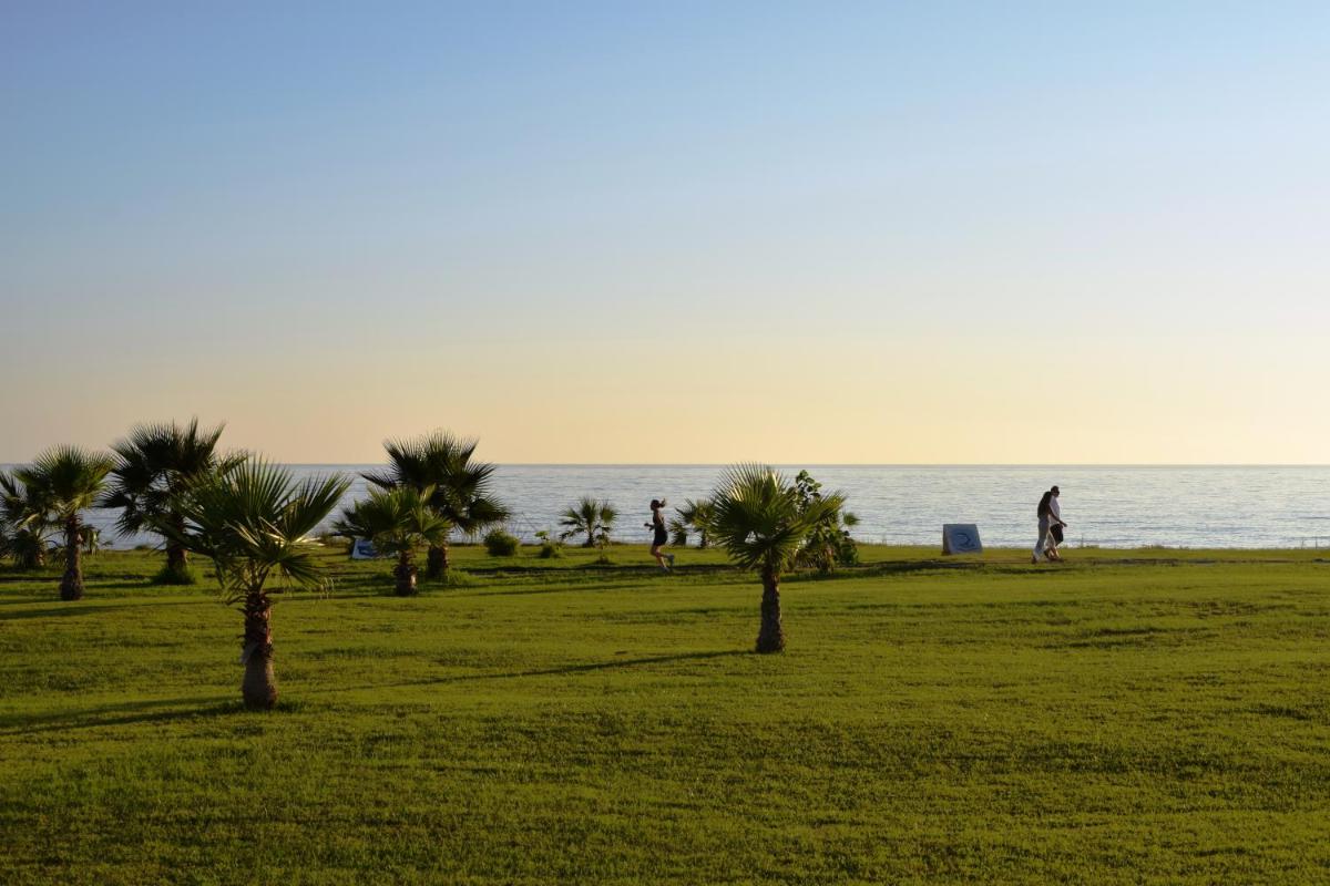 Amphora Hotel & Suites