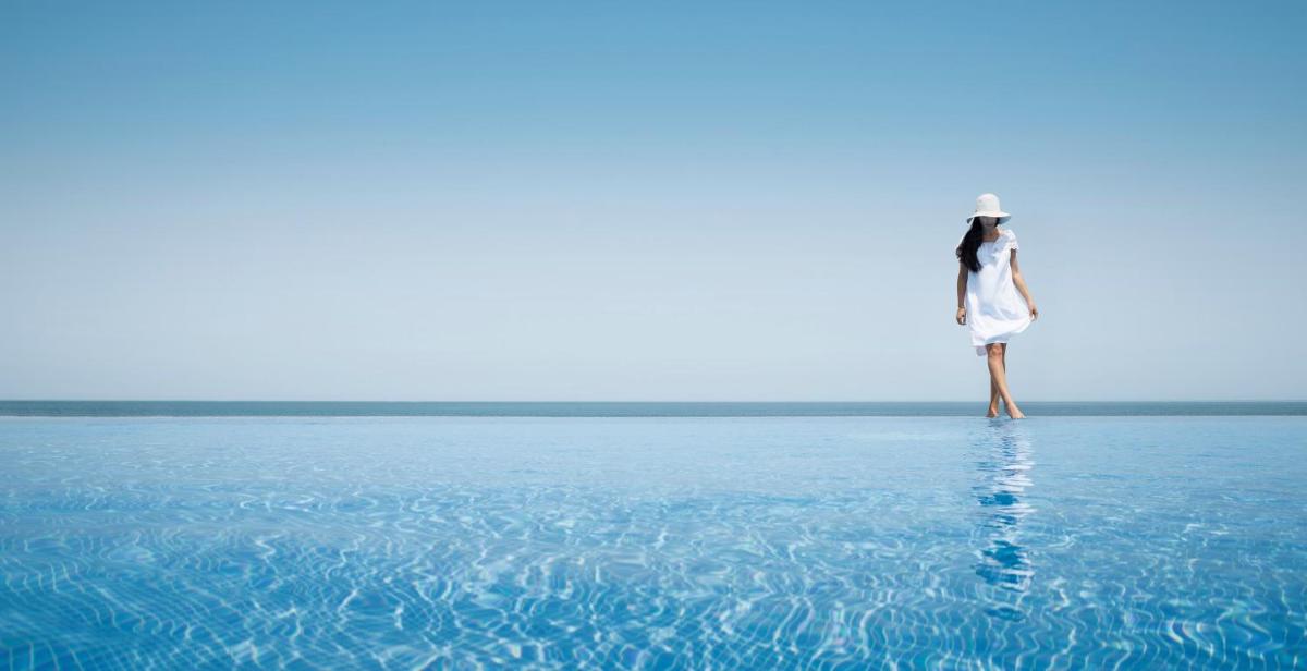 Anantara Desert Islands Resort & Spa