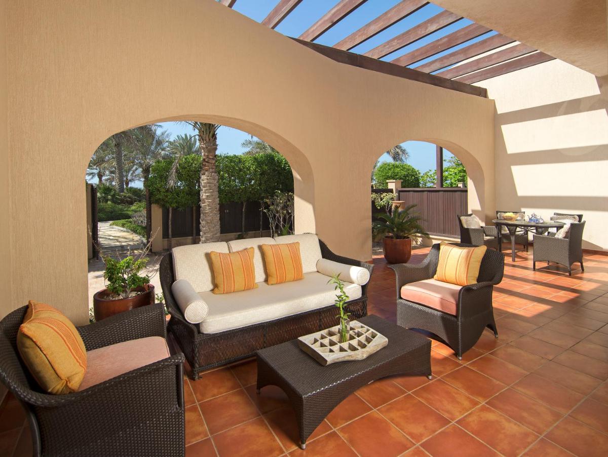 Anantara Desert Islands Resort & Spa