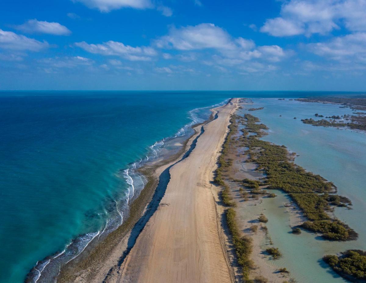 Anantara Desert Islands Resort & Spa