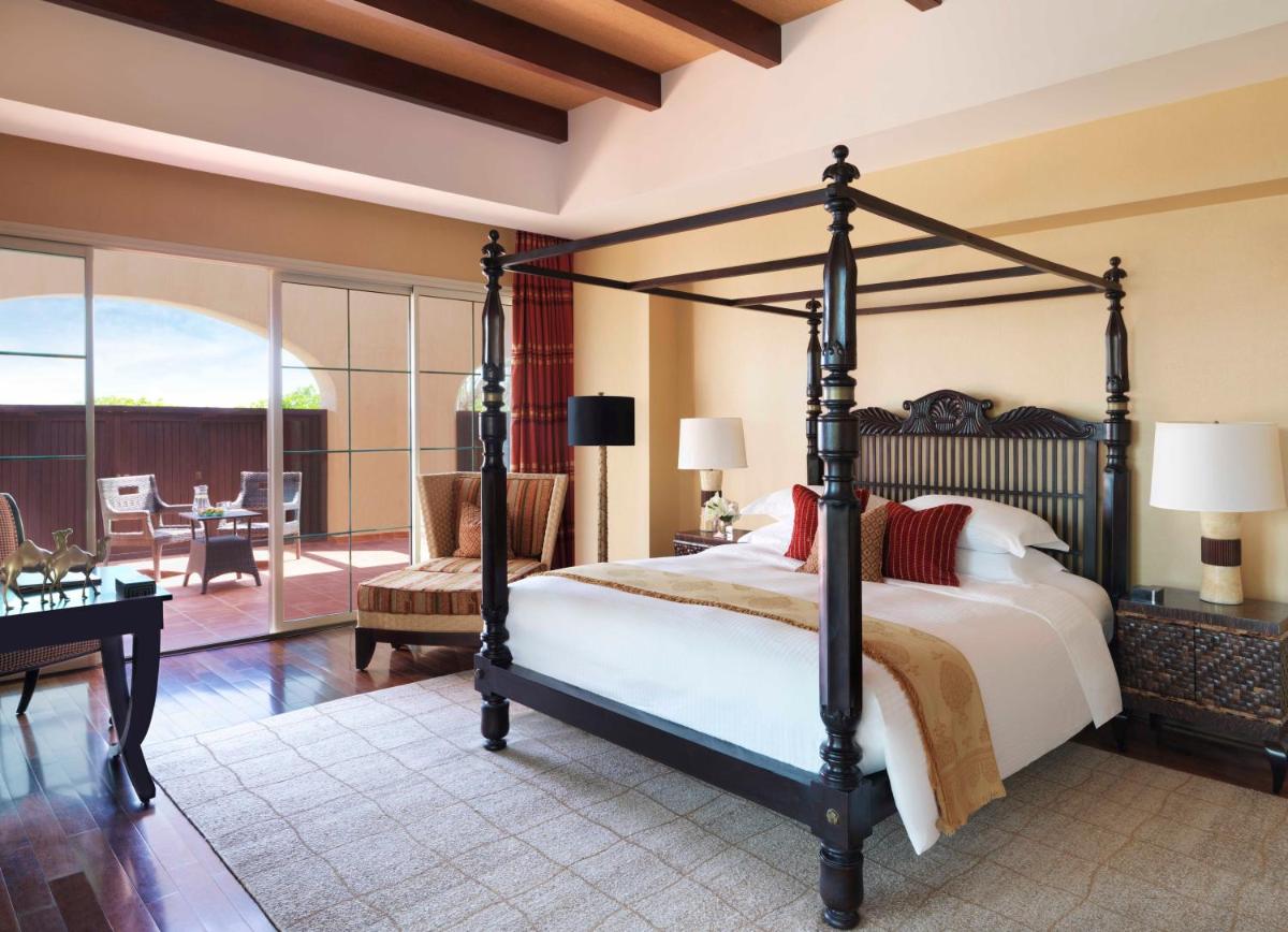 Anantara Desert Islands Resort & Spa