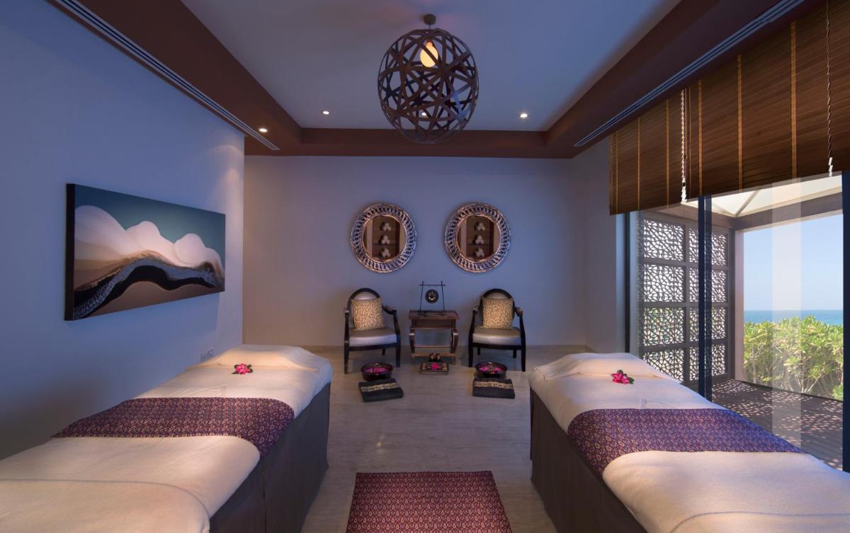 Anantara Desert Islands Resort & Spa