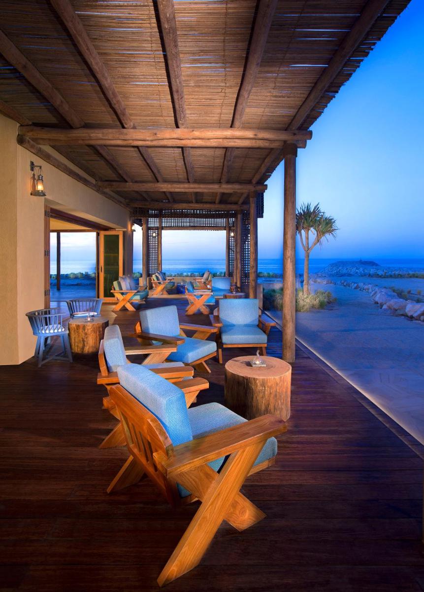 Anantara Desert Islands Resort & Spa