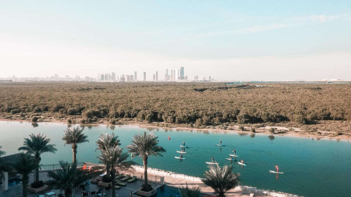 The Mangroves Abu Dhabi, LXR Hotels & Resorts