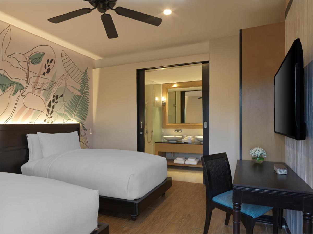 Anantara Mai Khao Phuket Villas