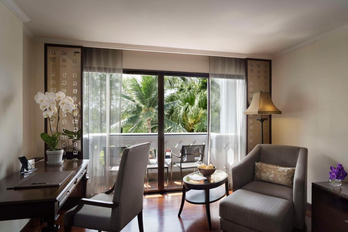 Anantara Riverside Bangkok Resort