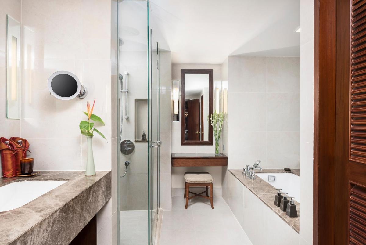 Anantara Riverside Bangkok Resort