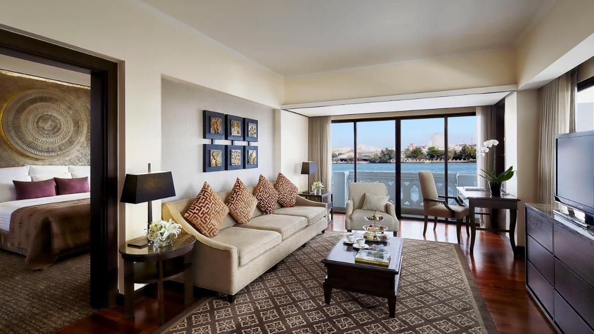 Anantara Riverside Bangkok Resort