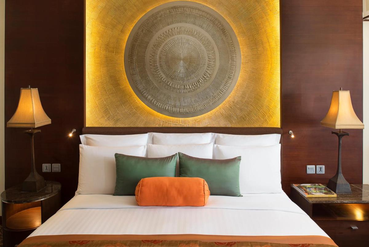 Anantara Riverside Bangkok Resort