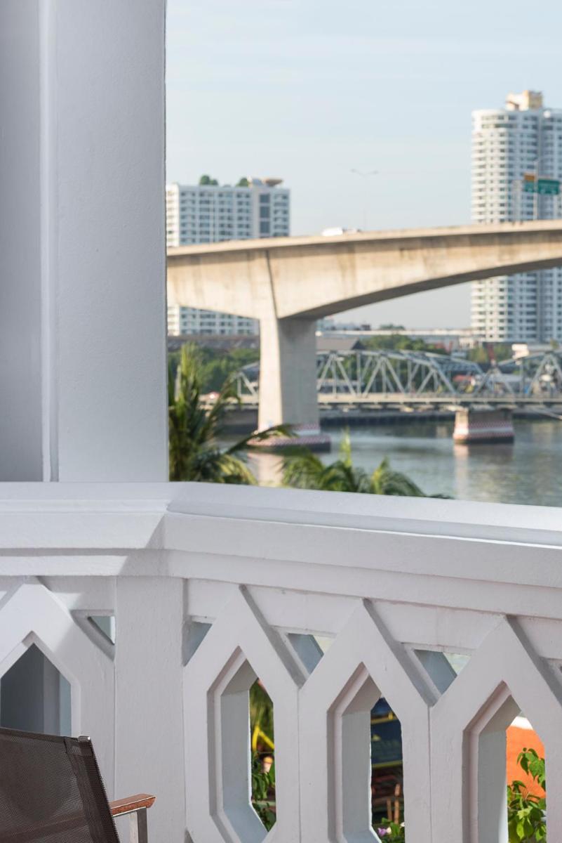 Anantara Riverside Bangkok Resort