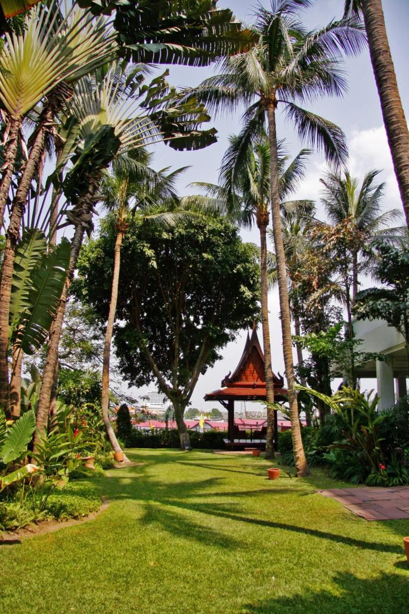 Anantara Riverside Bangkok Resort