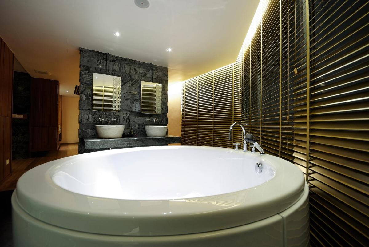 JC Kevin Sathorn Bangkok Hotel