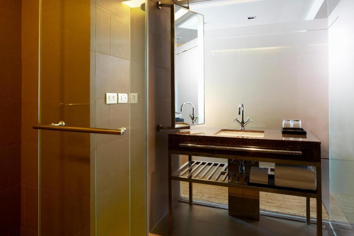 JC Kevin Sathorn Bangkok Hotel