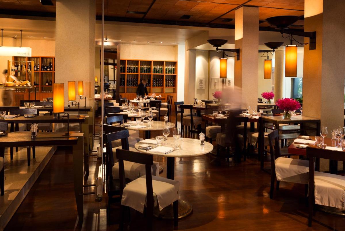 Anantara Siam Bangkok Hotel