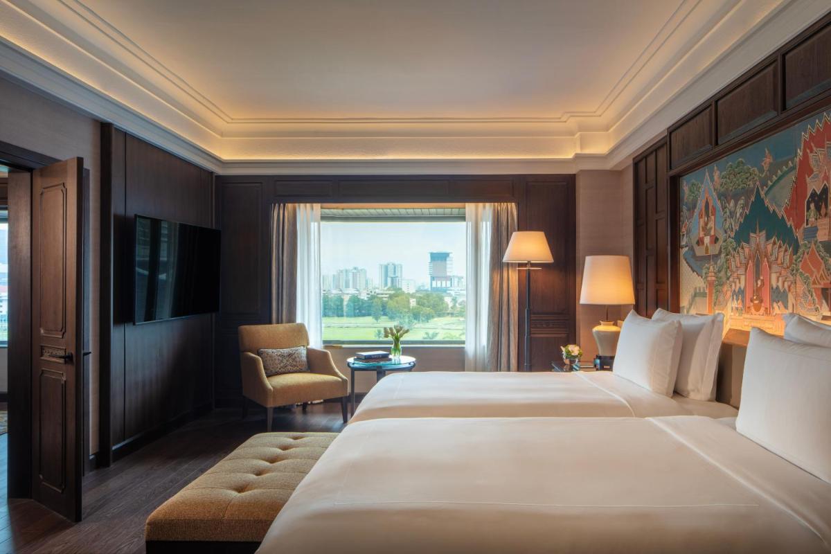 Anantara Siam Bangkok Hotel