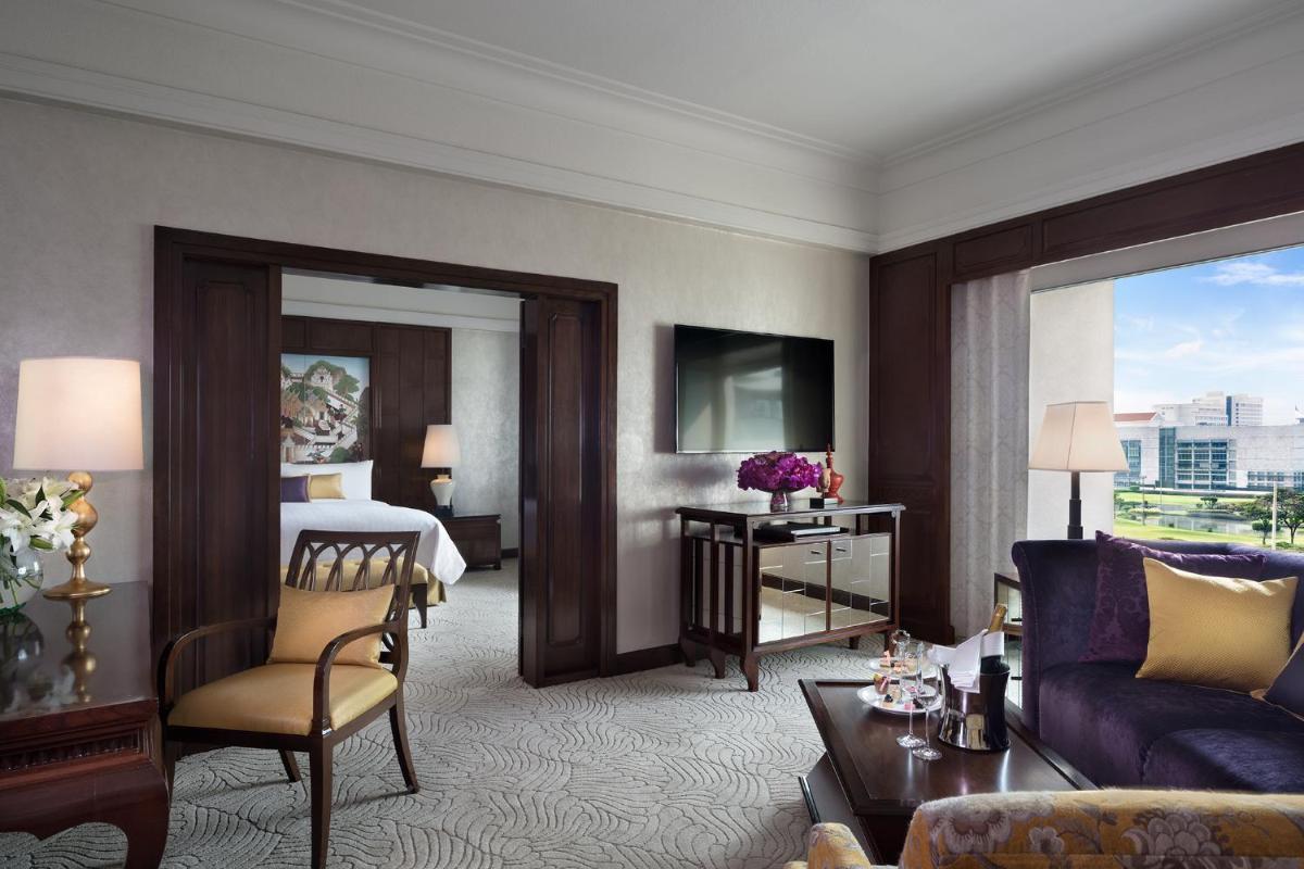 Anantara Siam Bangkok Hotel