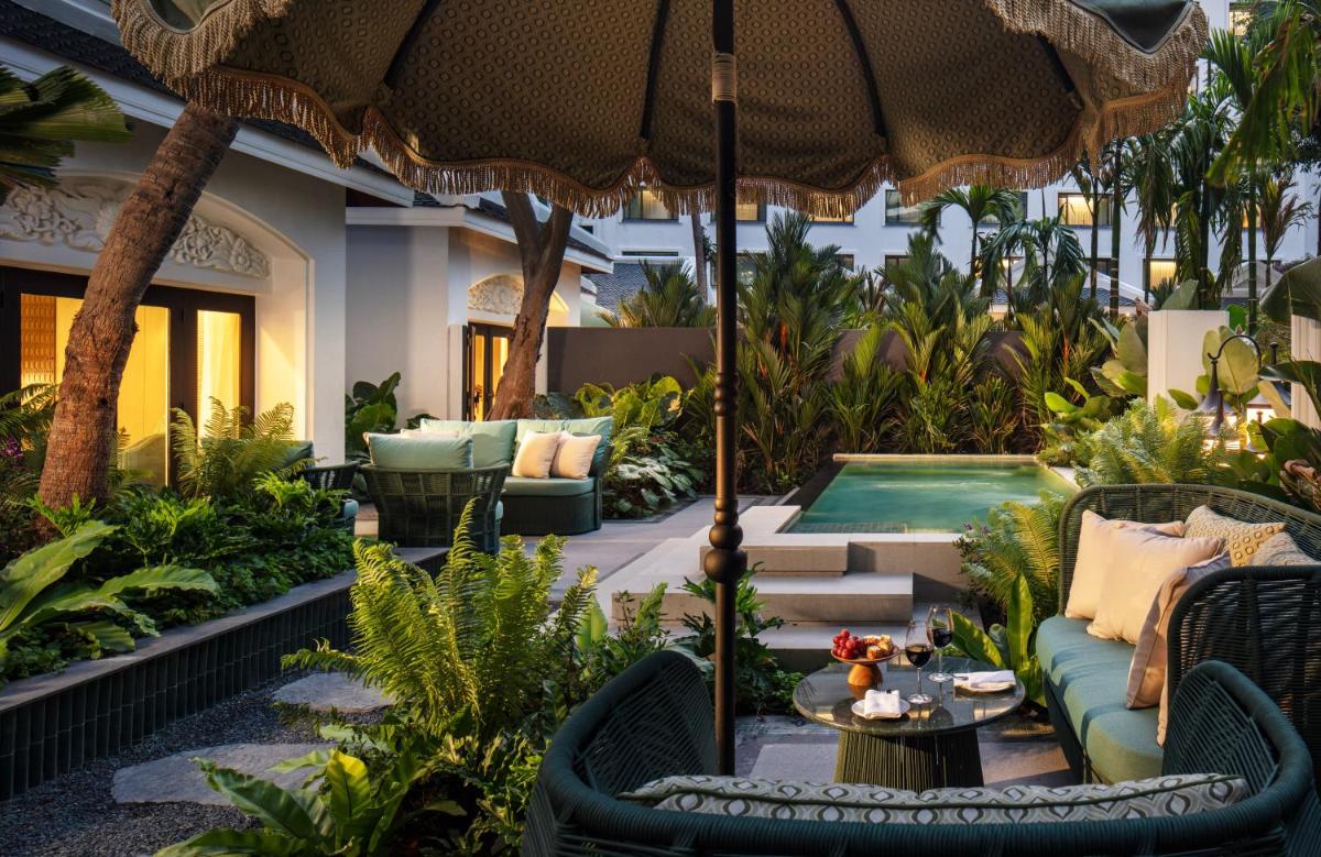 Anantara Siam Bangkok Hotel
