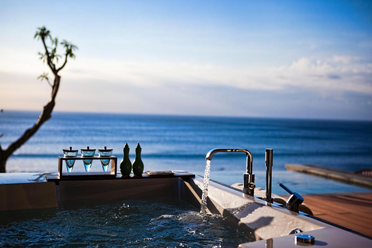 Anantara Uluwatu Bali Resort