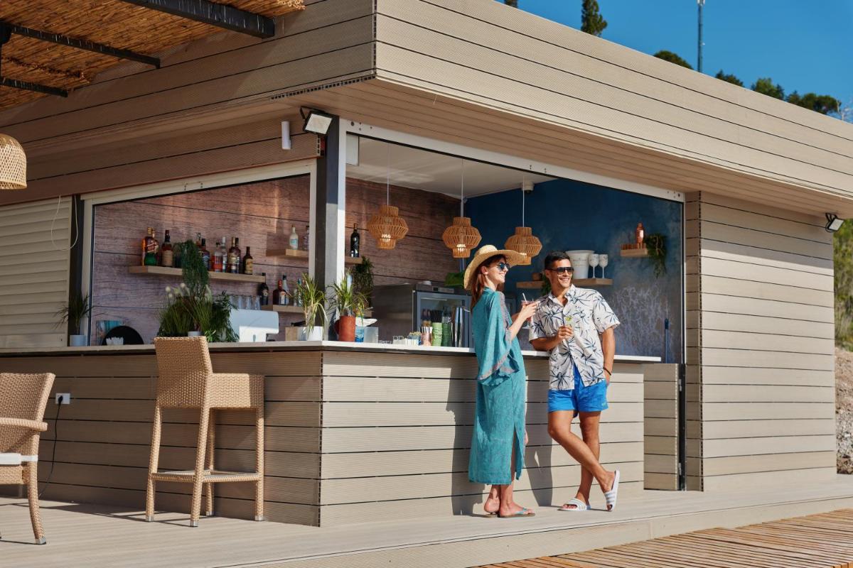 ĀNANTI Resort, Residences & Beach Club - The Leading Hotels of the World