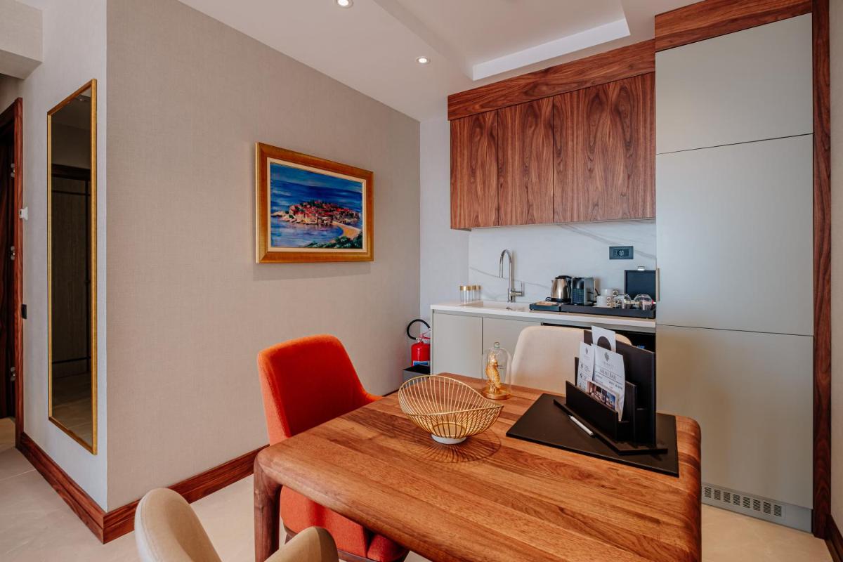 ĀNANTI Resort, Residences & Beach Club - The Leading Hotels of the World