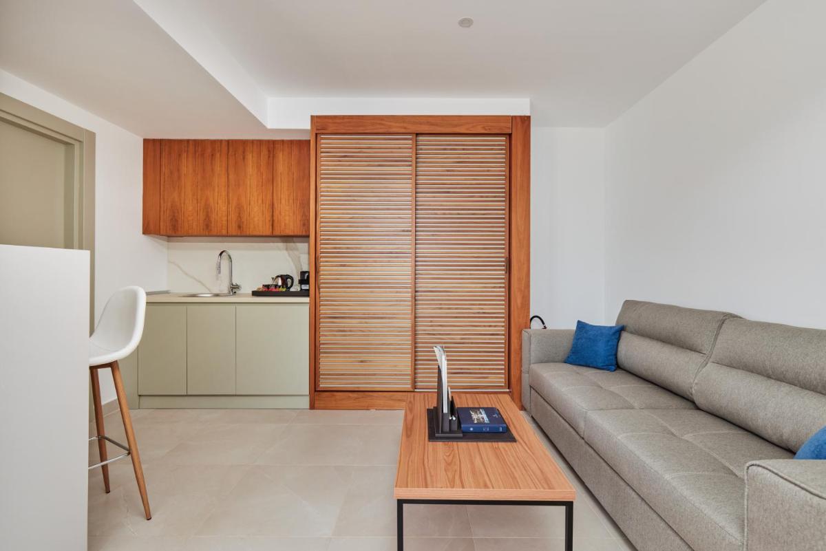 ĀNANTI Resort, Residences & Beach Club - The Leading Hotels of the World