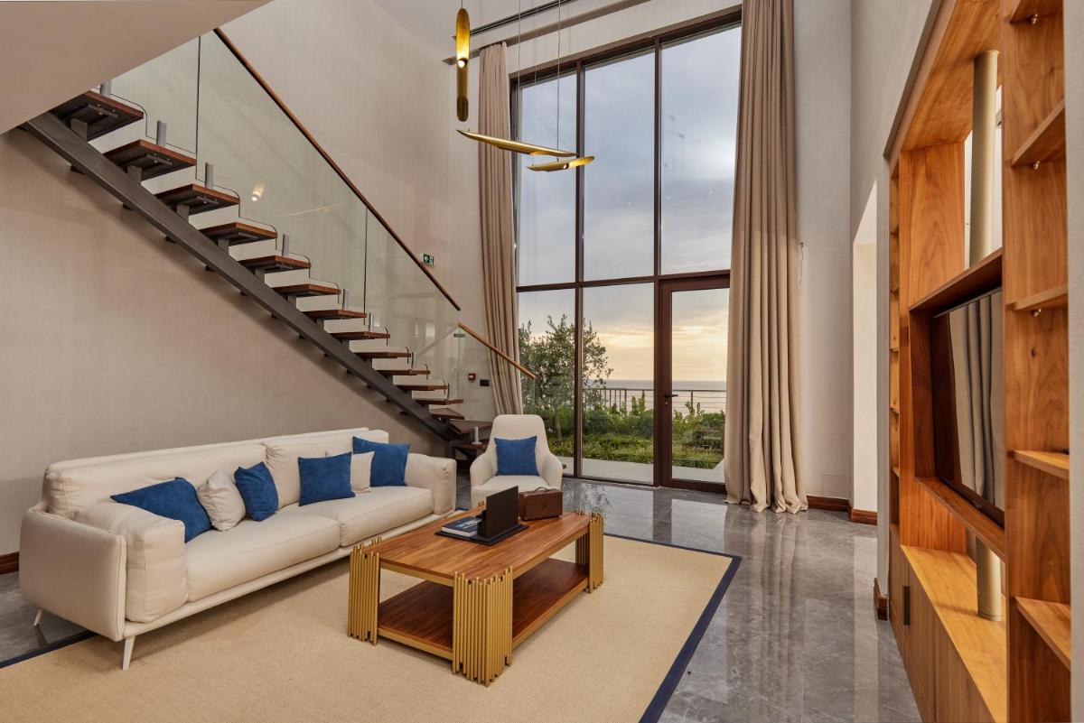 ĀNANTI Resort, Residences & Beach Club - The Leading Hotels of the World