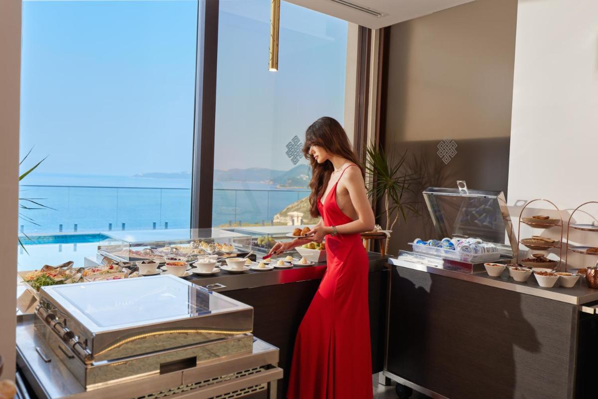 ĀNANTI Resort, Residences & Beach Club - The Leading Hotels of the World