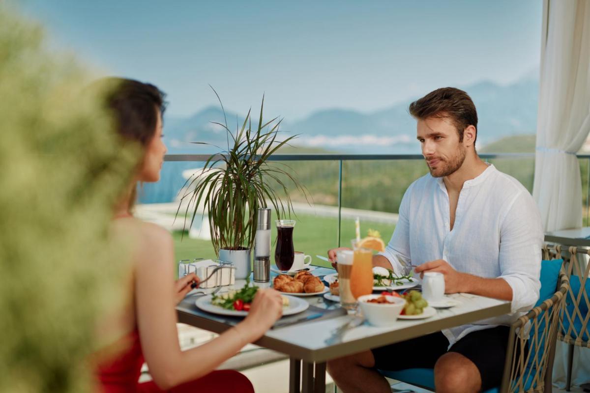 ĀNANTI Resort, Residences & Beach Club - The Leading Hotels of the World