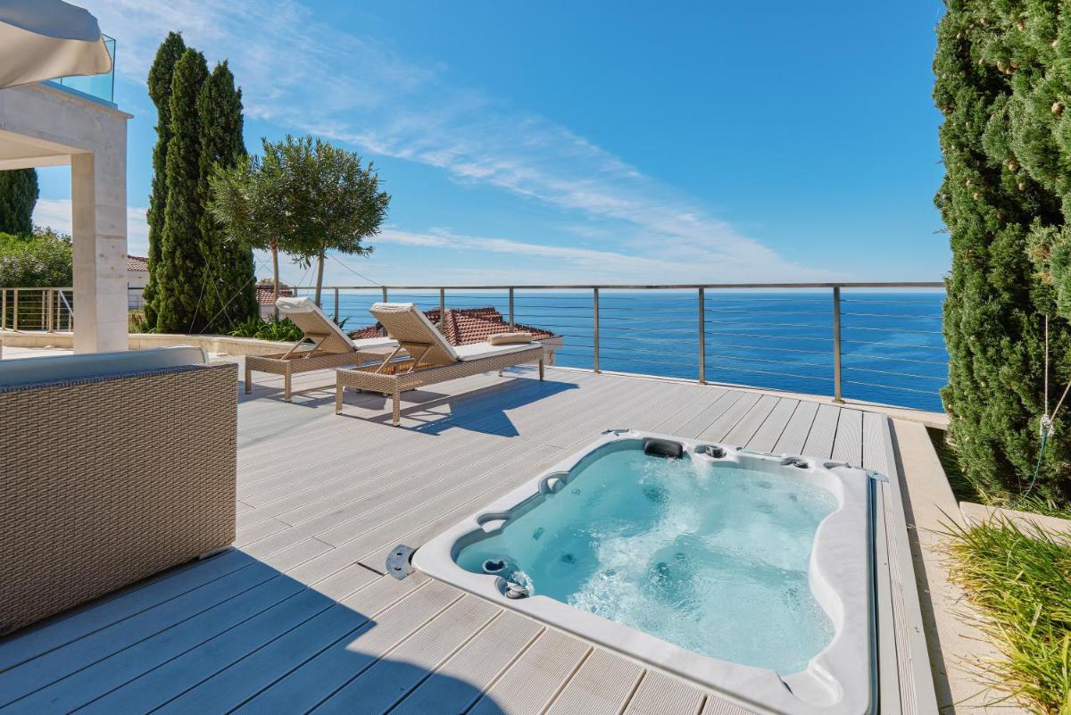 ĀNANTI Resort, Residences & Beach Club - The Leading Hotels of the World