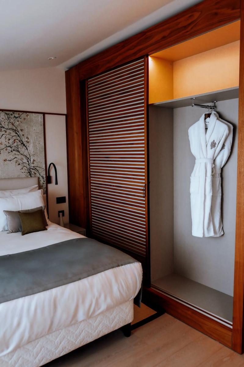 ĀNANTI Resort, Residences & Beach Club - The Leading Hotels of the World