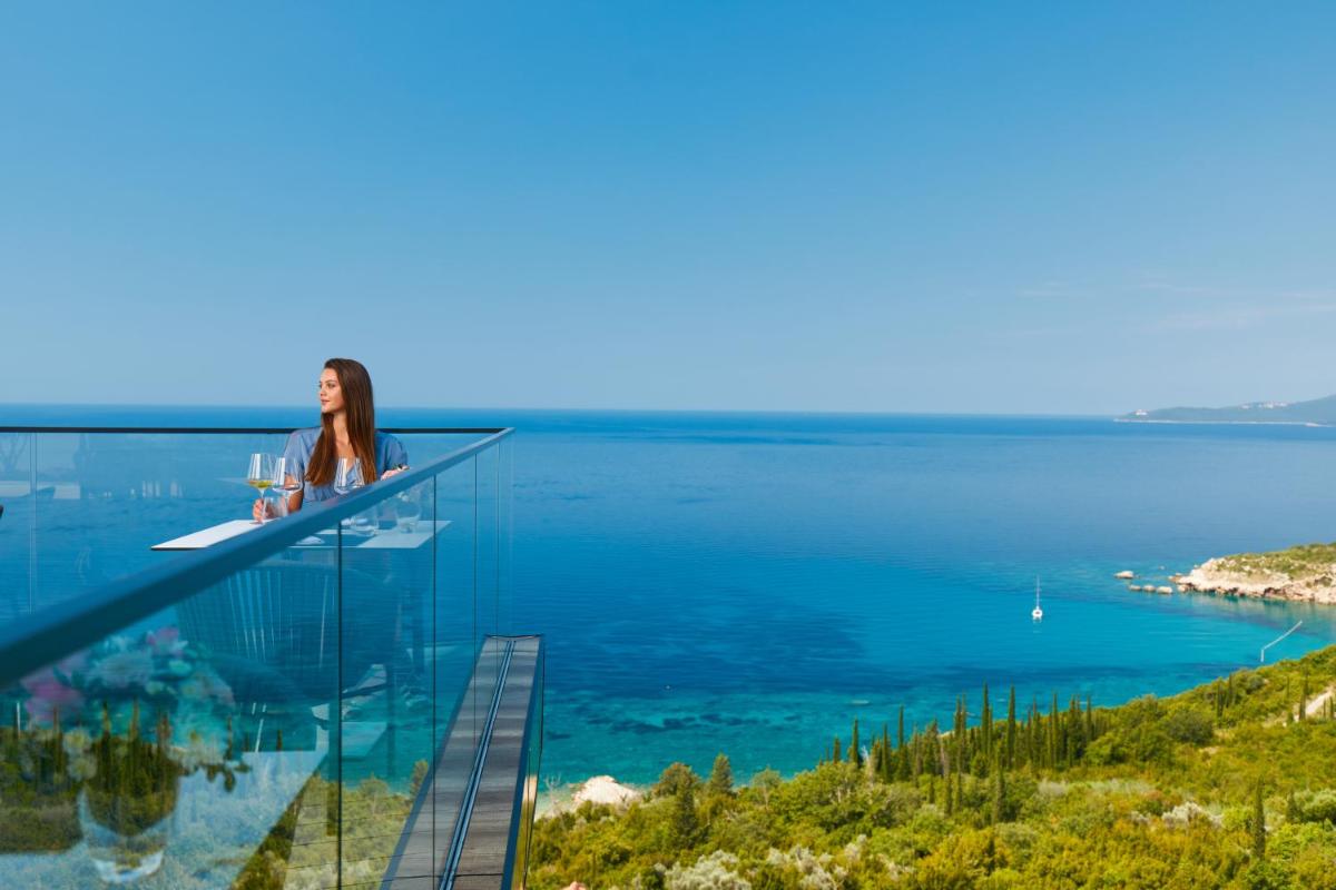 ĀNANTI Resort, Residences & Beach Club - The Leading Hotels of the World