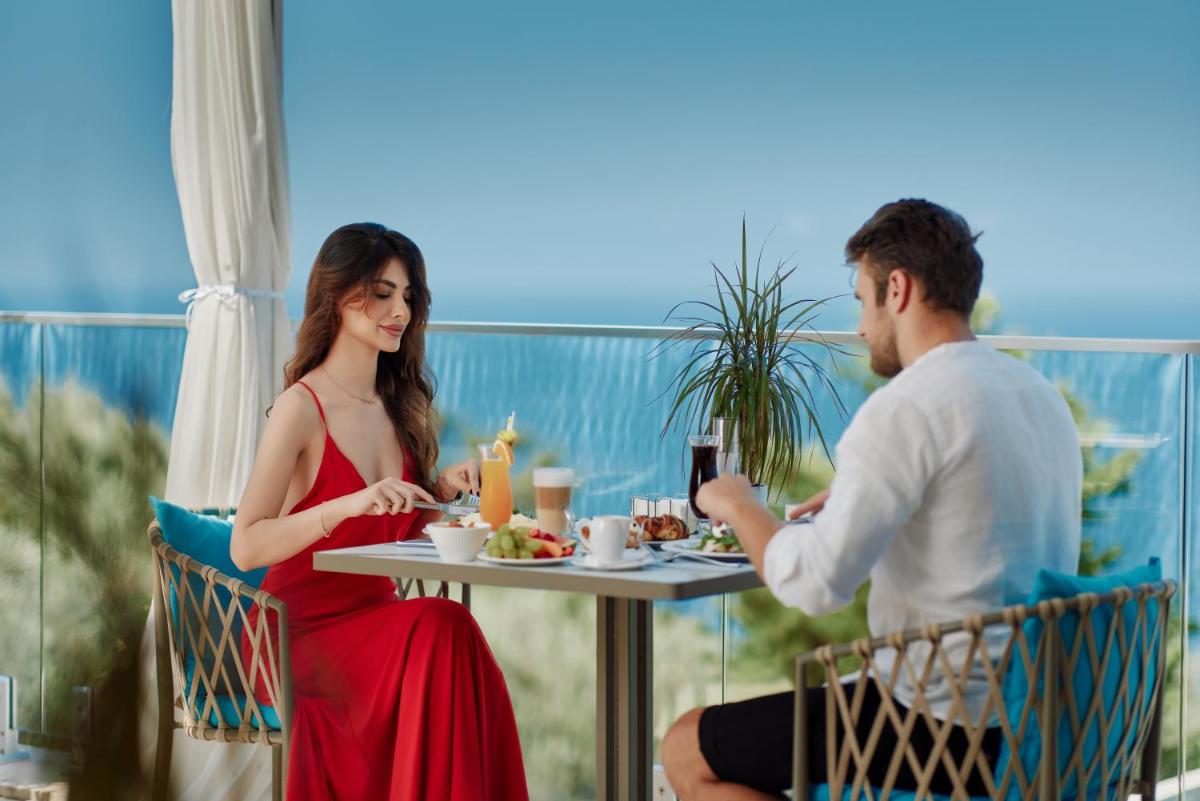 ĀNANTI Resort, Residences & Beach Club - The Leading Hotels of the World
