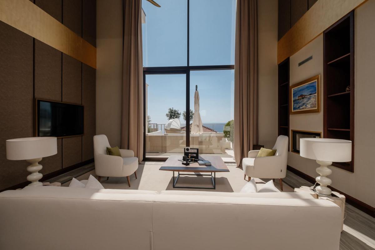 ĀNANTI Resort, Residences & Beach Club - The Leading Hotels of the World