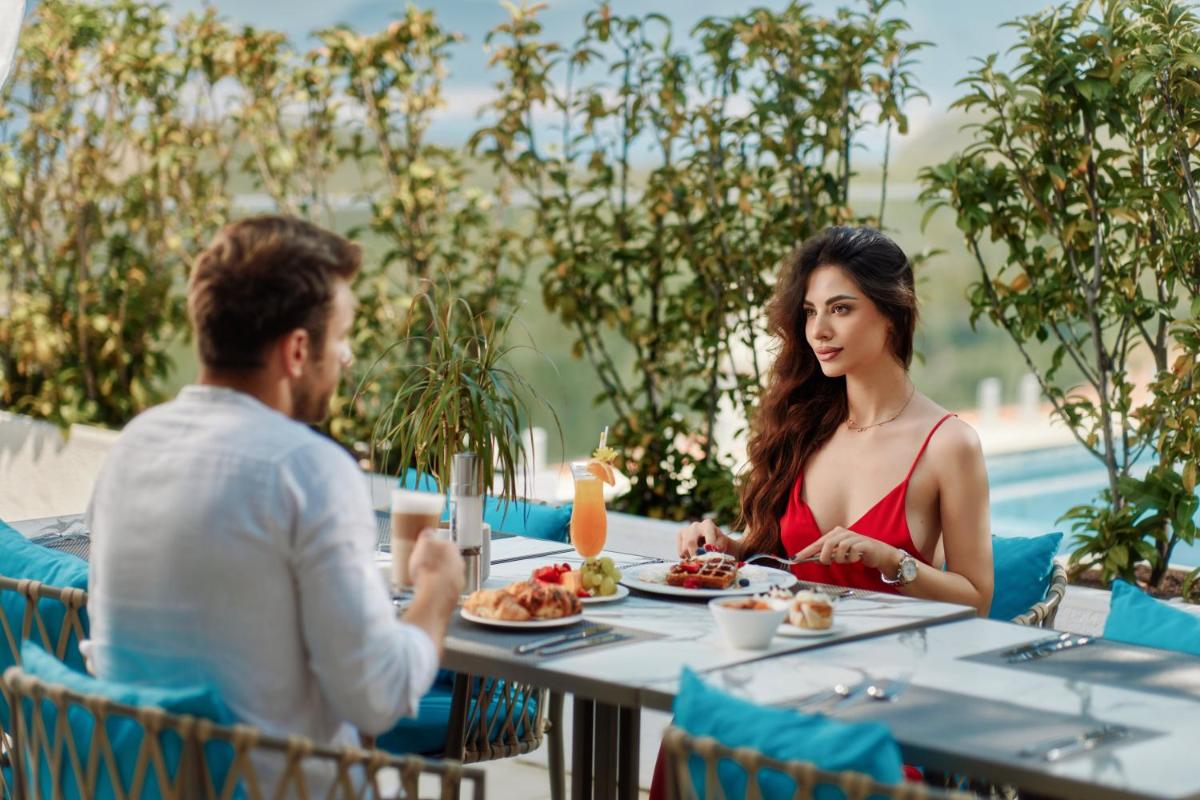 ĀNANTI Resort, Residences & Beach Club - The Leading Hotels of the World